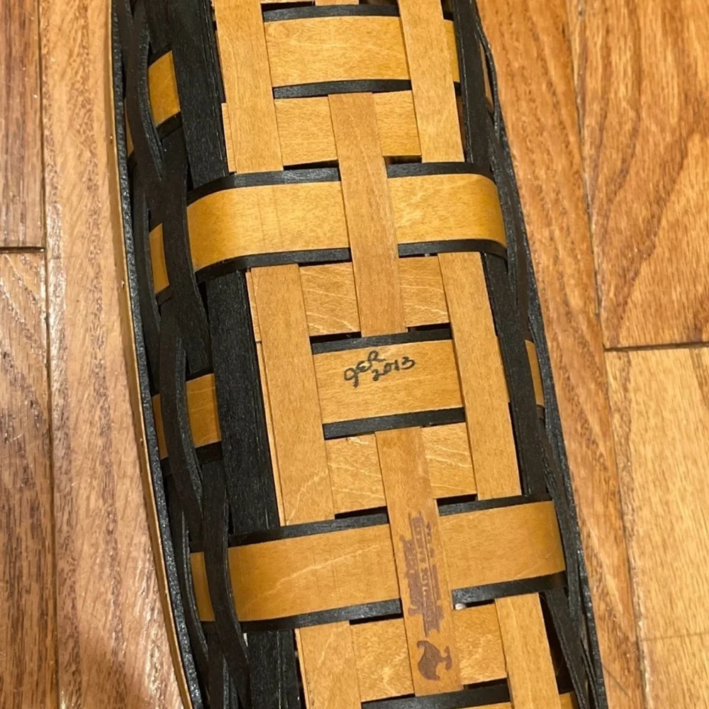 Longaberger Black and Tan Cracker Basket
